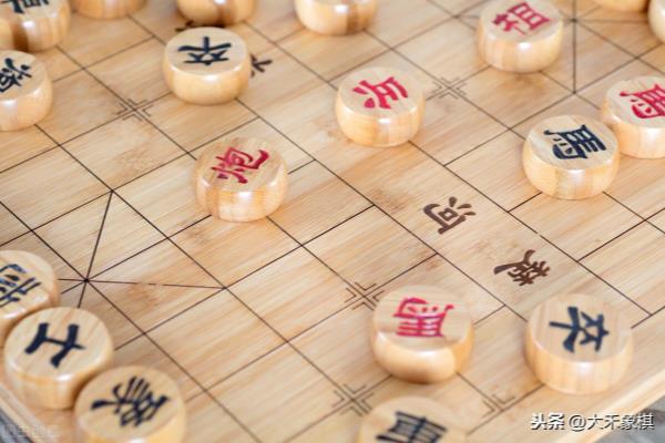 十五届中国象棋甲级联赛冠军（谁将问鼎十五届中国象棋甲级联赛之巅）.