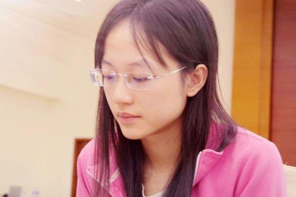 女子象棋比赛直播（女子象棋比赛直播，谁将成为棋后）.