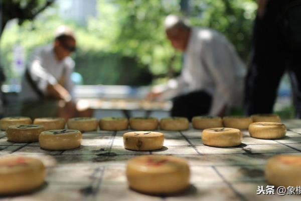 中国象棋有哪些重要赛事组成（一场棋盘上的较量，哪些赛事引领风潮）.