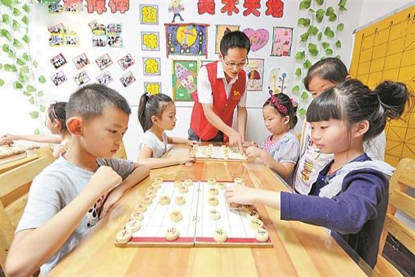 象棋入门教学象棋下法（如何快速掌握象棋基本走法，开启智力博弈之旅）.