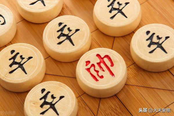 比较厉害的开局象棋套路是什么（探寻象棋高手秘而不宣的开局策略，你敢来挑战吗）.