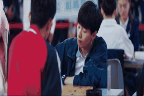 象棋小孩子有必要学吗（助力智力开发，让孩子早赢在起跑线）.