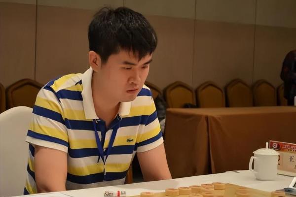 天天象棋纯人业83厉害么（天天象棋纯人业83厉害么？揭秘顶级棋手的实战表现！）.