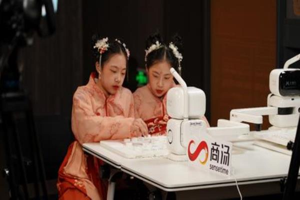 人工智能象棋战胜人类（AI 能否成为象棋界的霸主，击败世界顶级棋手）.