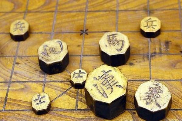 韩国人下中国象棋（韩国棋手挑战中国象棋，谁能更胜一筹）.