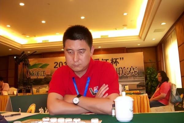 张强象棋什么水平（揭秘张强成为顶尖象棋大师的秘诀）.