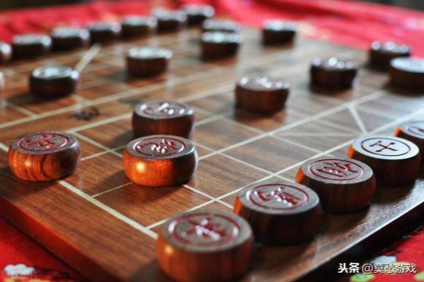 中国象棋初学入门口诀（掌握这些口诀，能否轻松驾驭棋盘上的战争）.