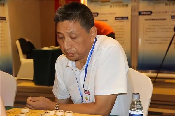 象棋国家大师什么水平（揭秘国家大师在棋盘上的非凡造诣，是否真的无人能敌）.