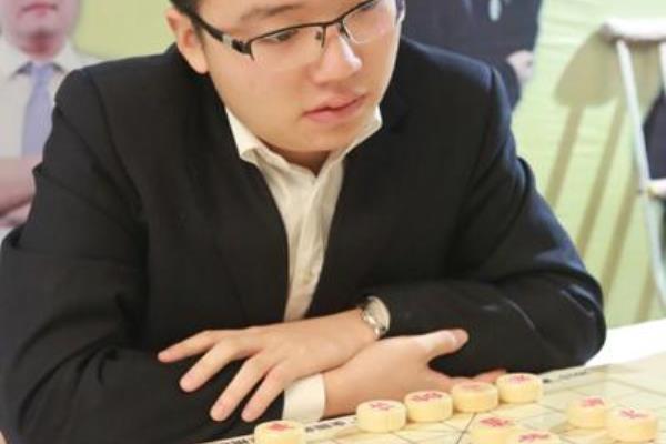 王天一能下赢象棋巫师吗（王天一能否击败象棋巫师）.