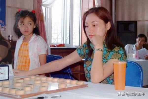 象棋女子第一人（女子象棋第一人，她是如何登顶棋坛之巅的）.