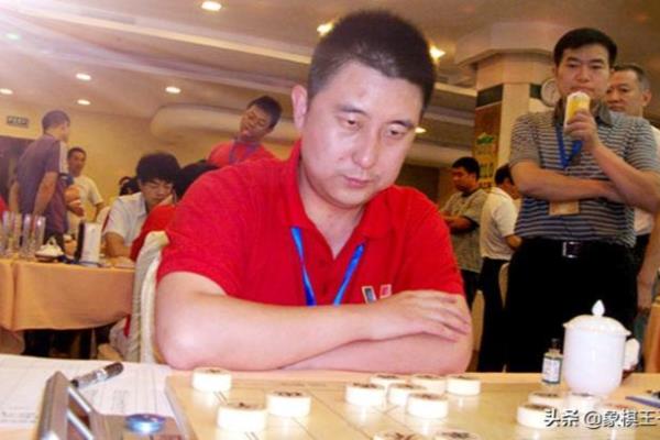 象棋王天一的师父是谁（谁才是象棋王天一的真正导师，引领他称霸棋坛）.