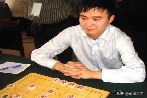 象棋大师平时下彩棋吗（象棋大师如何在平时保持棋艺巅峰）.