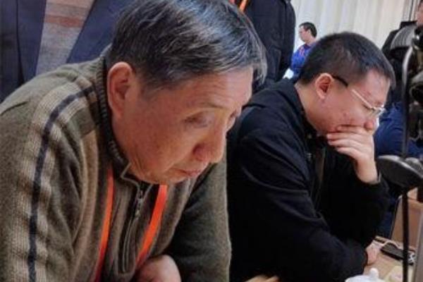 象棋特级大师柳大华简介照片（柳大华能否成为象棋界的传奇）.