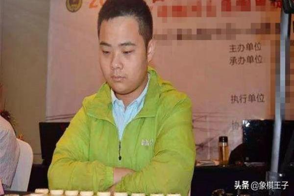 中国象棋第一高手蒋融冰简历（蒋融冰，中国象棋第一高手的传奇人生）.