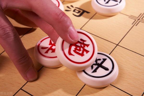 国际象棋先手优势（探寻国际象棋先手优势之谜，如何影响比赛结果）.