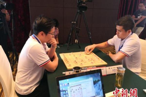 内蒙古第一个象棋大师是哪位（谁成为内蒙古首位象棋大师，引领草原棋艺风潮）.