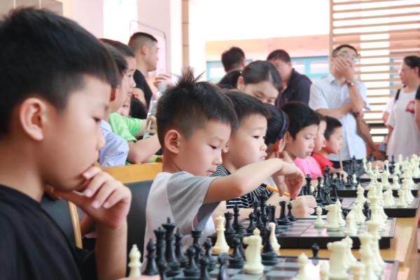 小学生玩跳棋有什么好处.